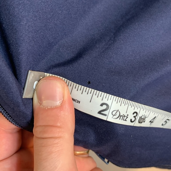 1 of 1 Vintage Sand Sharks #77 Hockey Warmup Windbreaker Grape/Gold/Maroon Sz L - Picture 11 of 14